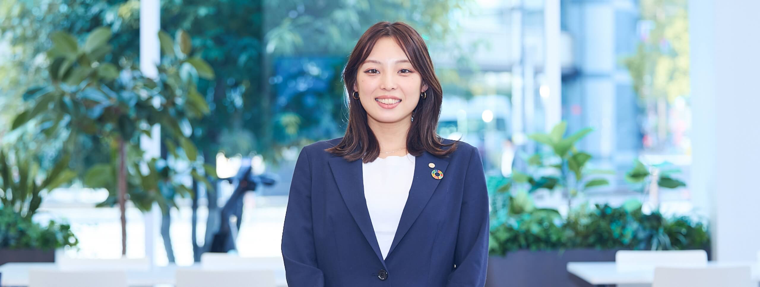 スタッフ01メインビジュアル